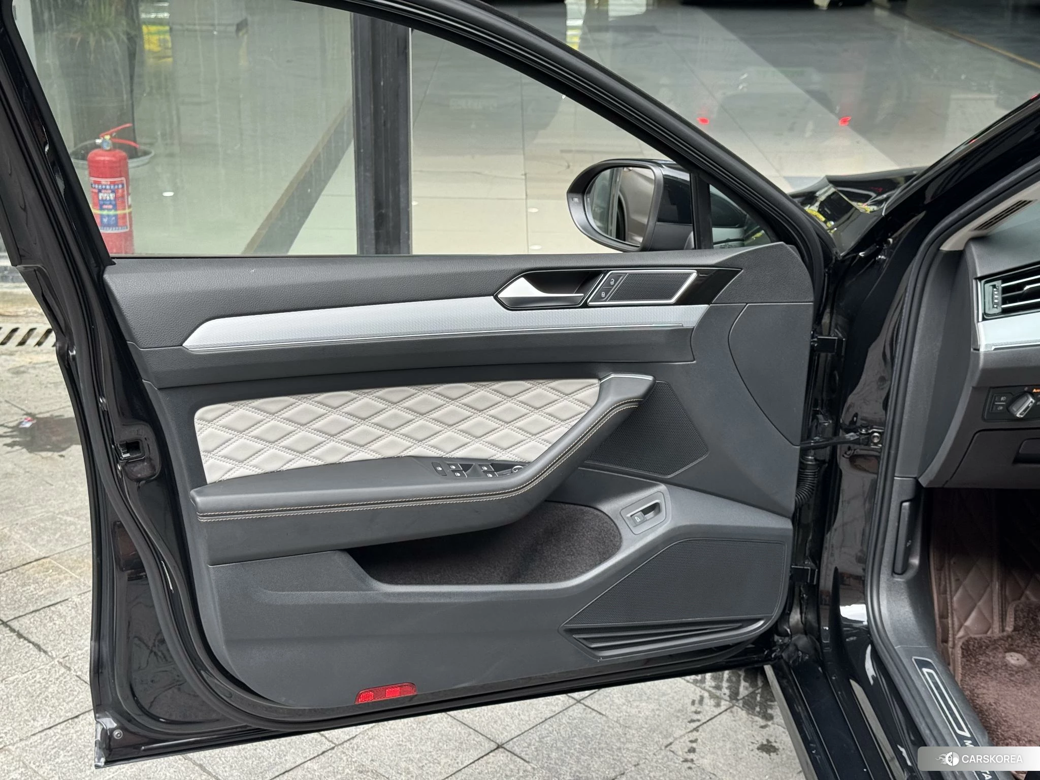 Volkswagen Magotan id 4492681 из Китая 14