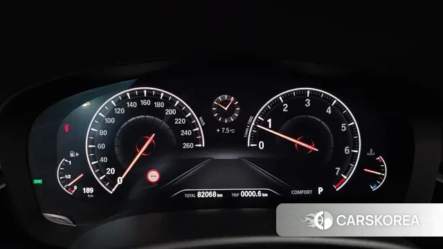 BMW 5 Series (G30) id 3736813 из Кореи 17