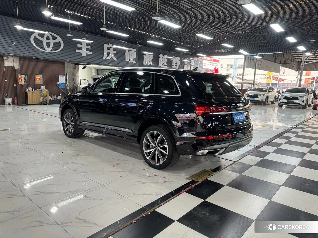 Audi Q7 id 4473330 из Китая 20