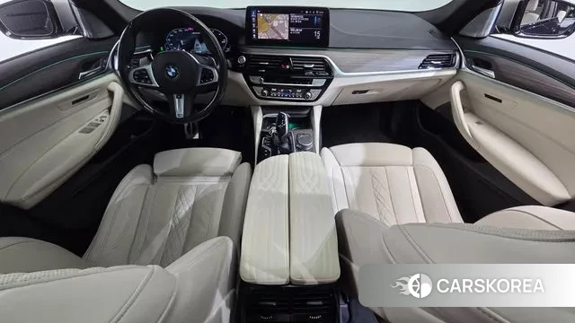 BMW 5 Series (G30) id 3479212 из Кореи 17