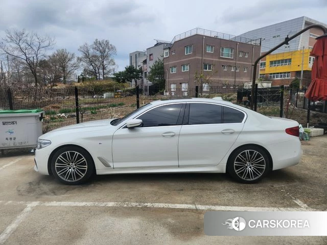 BMW 5 Series (G30) id 4224922 из Кореи 8