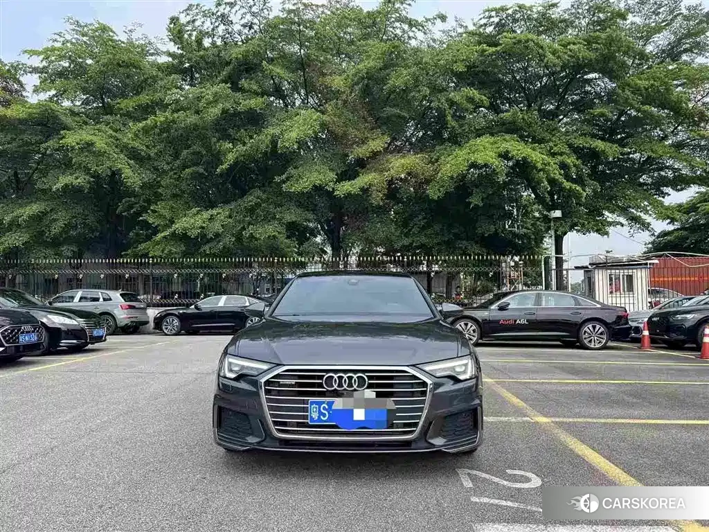 Audi A6L id 4547262 из Китая 8