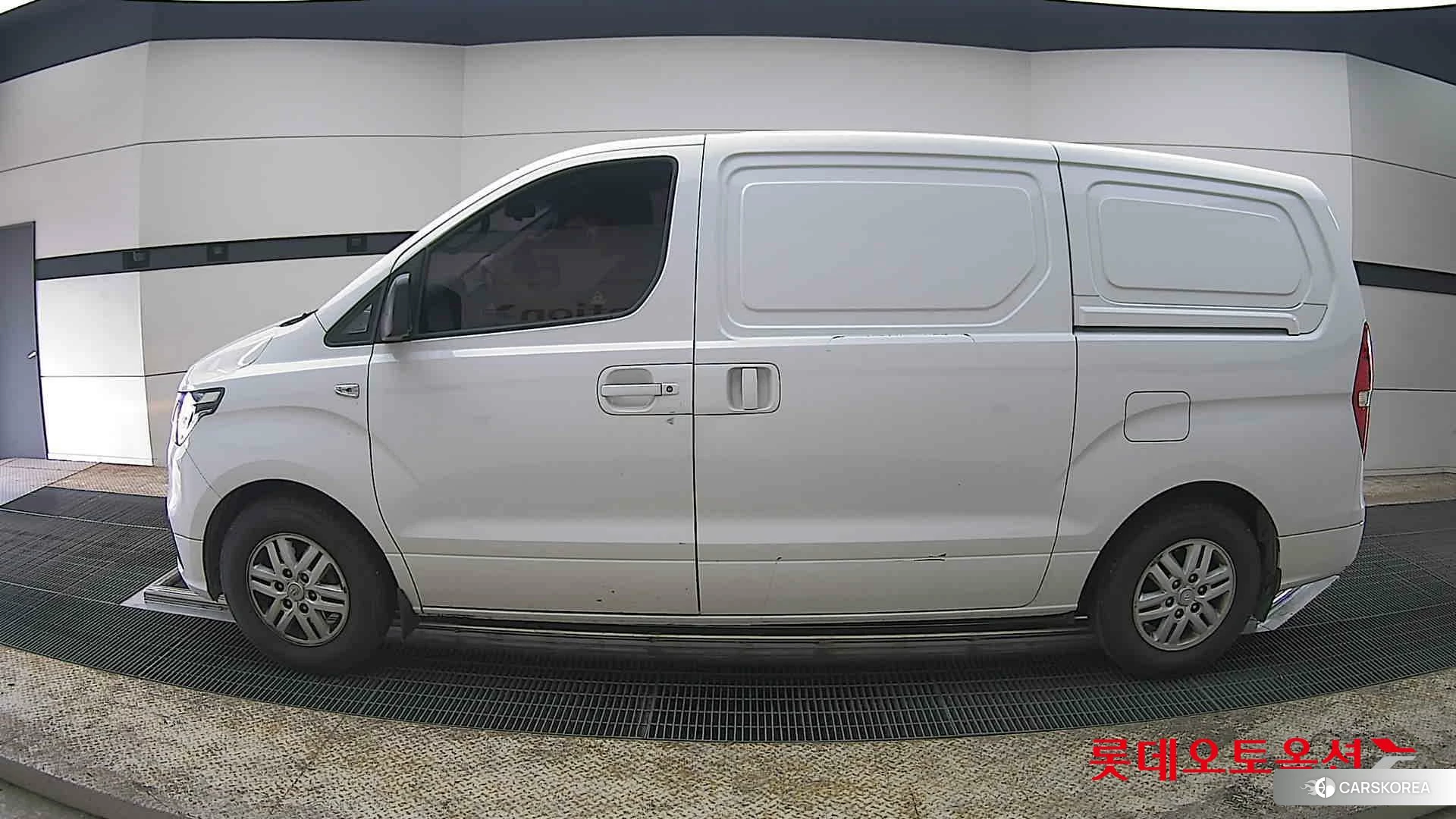 Hyundai Grand Starex id 3888346 из Кореи 33