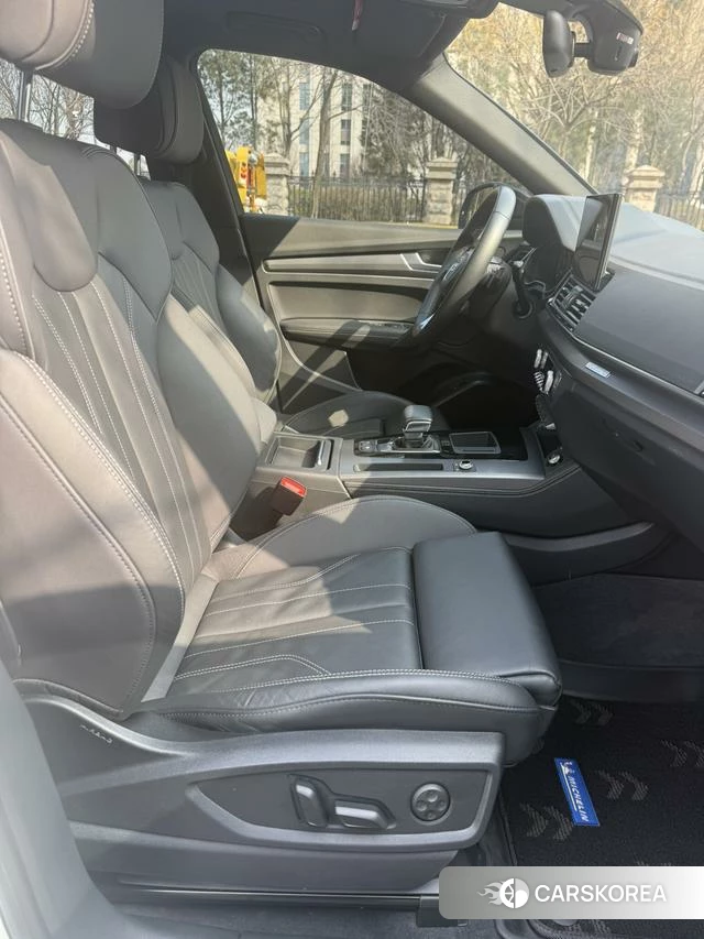 Audi Q5L id 4275728 из Китая 24