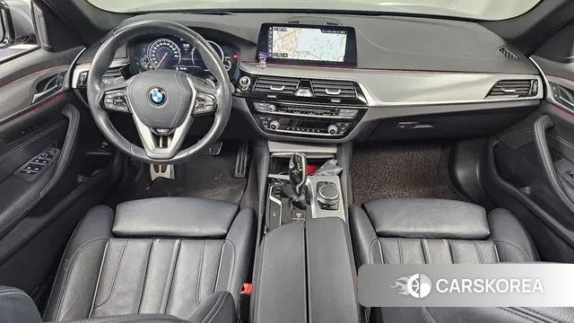 BMW 5 Series (G30) id 3449799 из Кореи 17