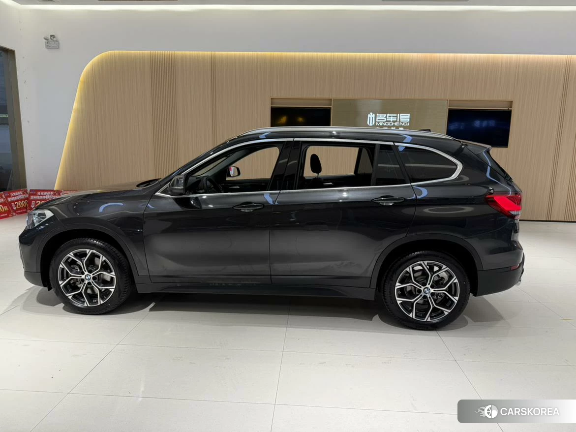BMW X1 id 4479671 из Китая 10
