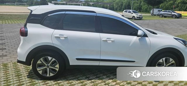 Kia Niro Plus id 4871384 из Кореи 17