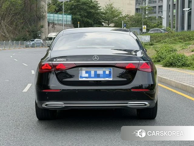 Mercedes-Benz E-class id 4277754 из Китая 9