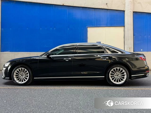 Audi A8 id 4359546 из Китая 13