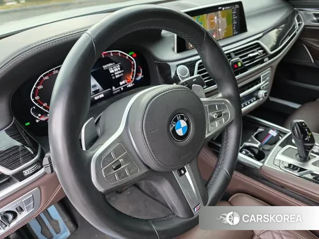 BMW 7 Series (G11) id 3355965 из Кореи 17