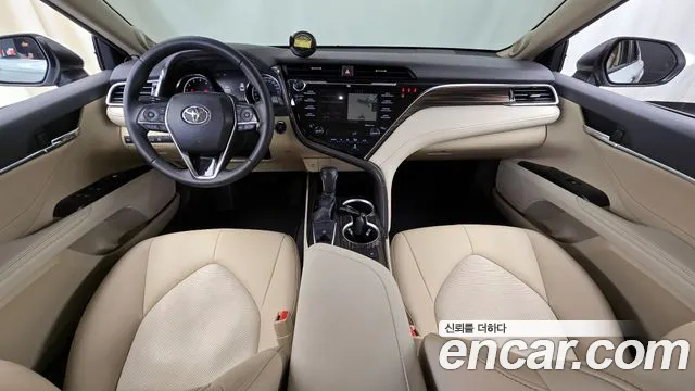 Toyota Camry (XV70) id 2664553 из Кореи 17