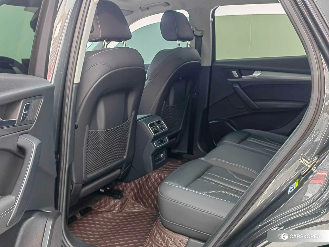 Audi Q5L id 4512813 из Китая 18