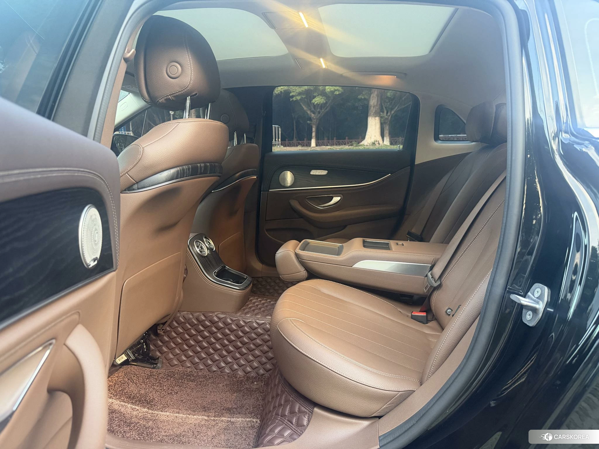 Mercedes-Benz E-Class id 4498889 из Китая 16