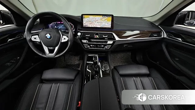 BMW 5 Series (G30) id 3711972 из Кореи 17