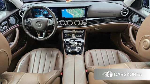 Mercedes-Benz E-Class W213 id 4568816 из Кореи 28