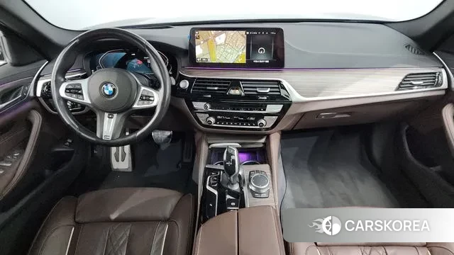 BMW 5 Series (G30) id 3557038 из Кореи 17