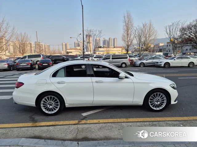 Mercedes-Benz E-Class W213 id 3601004 из Кореи 17