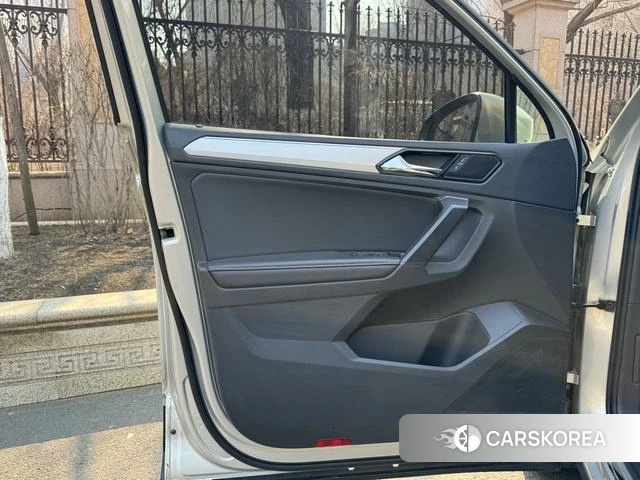 Volkswagen Tiguan L id 4208867 из Китая 42