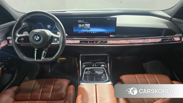 BMW 7 Series (G70) id 4206499 из Кореи 17