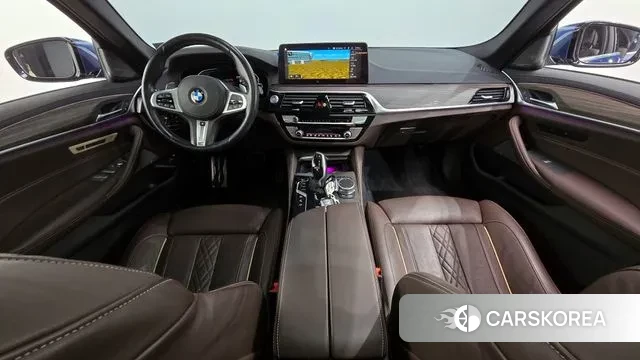 BMW 5 Series (G30) id 3519349 из Кореи 17