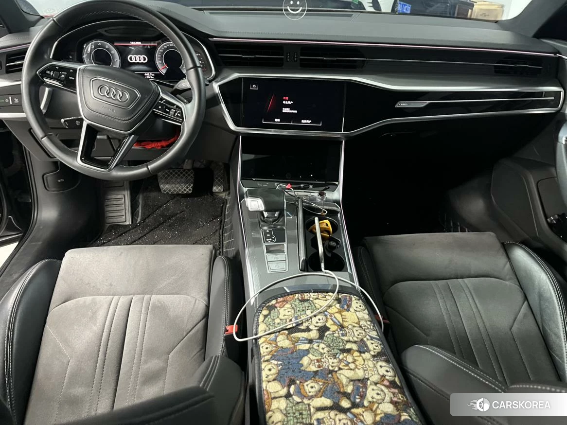 Audi A6L id 4452775 из Китая 7