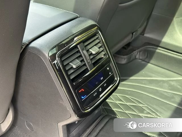 Volkswagen Passat id 4273087 из Китая 14