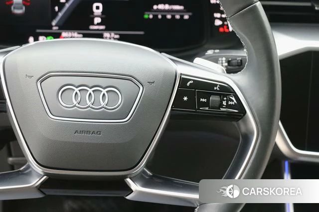 Audi A7L id 4298106 из Китая 28