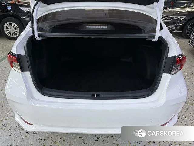 Toyota Corolla id 4335848 из Китая 15