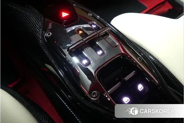 Ferrari SF90 Stradale id 3043821 из Кореи 15