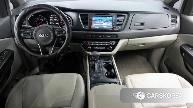 Kia All New Carnival id 4180608 из Кореи 17