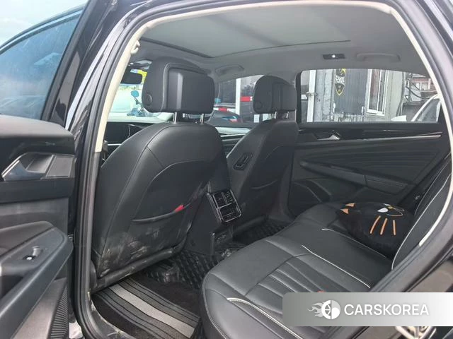 Volkswagen Passat id 4259858 из Китая 7