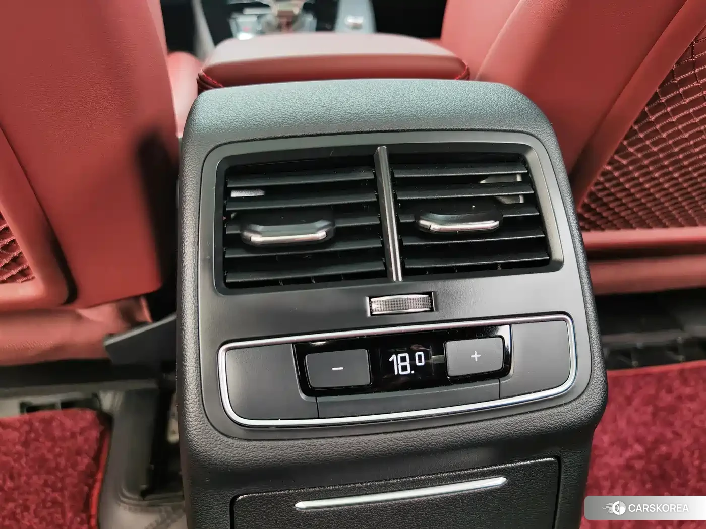 Audi A4L id 4559638 из Китая 19
