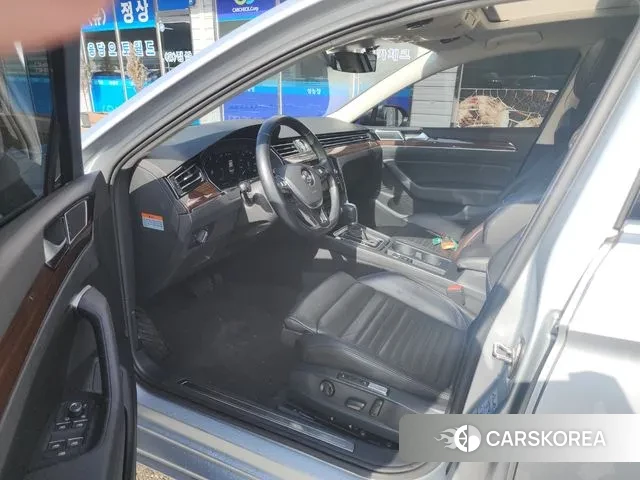 Volkswagen Passat GT (B8) id 3748522 из Кореи 9