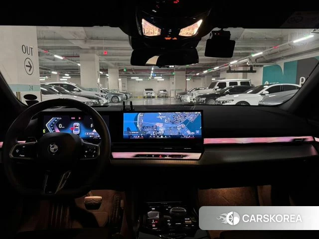 BMW 5 Series (G60) id 3889186 из Кореи 8