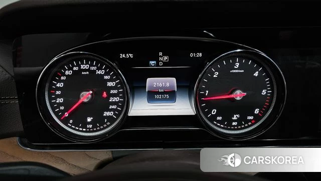Mercedes-Benz E-Class W213 id 4770768 из Кореи 31