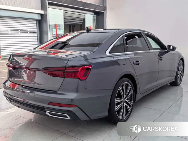 Audi A6L id 4328576 из Китая 12