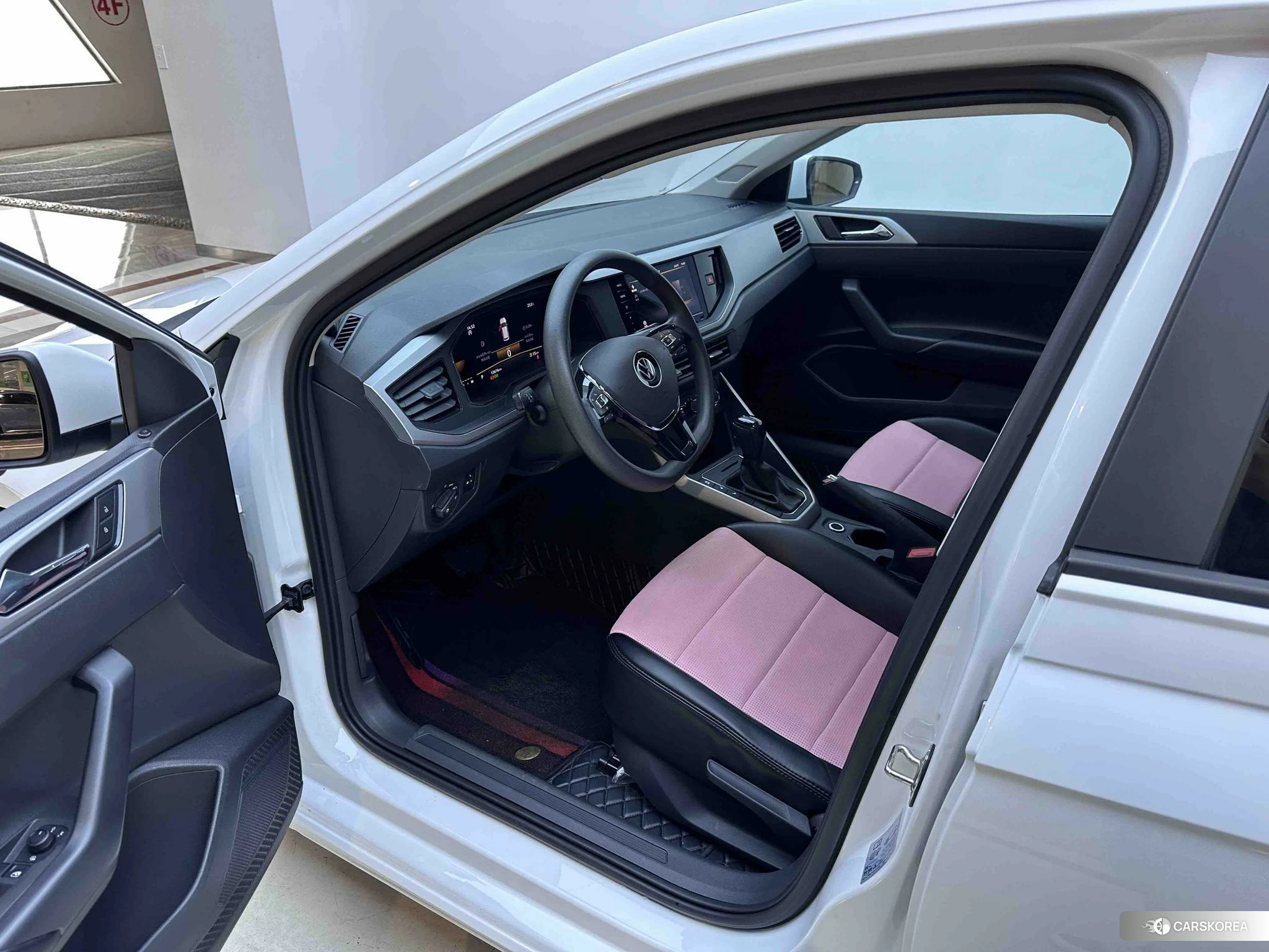 Volkswagen Polo id 4510500 из Китая 17