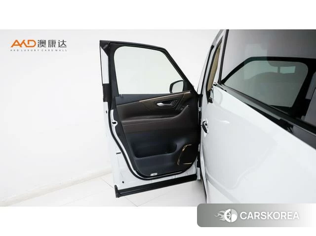 Toyota Elfa id 4276909 из Китая 8