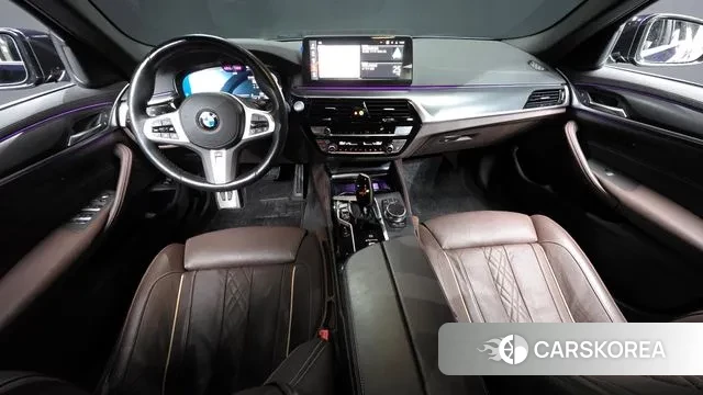 BMW 5 Series (G30) id 3405534 из Кореи 17