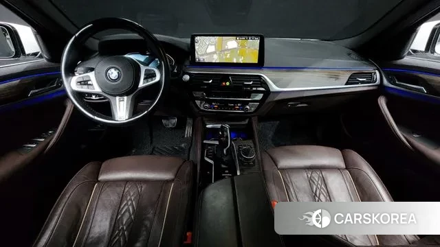 BMW 5 Series (G30) id 3232862 из Кореи 17