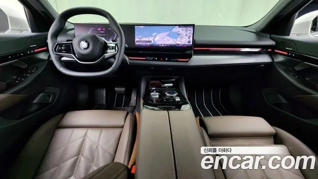 BMW 5 Series (G60) id 2878660 из Кореи 17