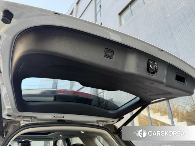 Chang'an CS95 id 4374736 из Китая 9