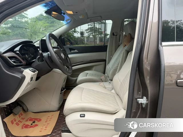 Buick GL8 id 3983149 из Китая 7