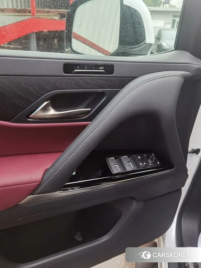 Lexus LX id 4273867 из Китая 7