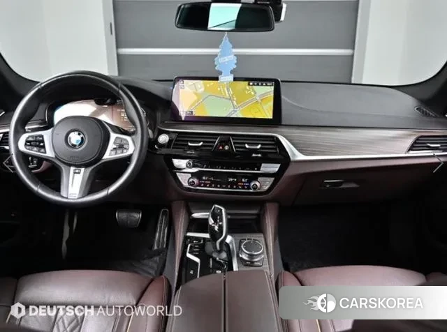 BMW 5 Series (G30) id 3422285 из Кореи 17