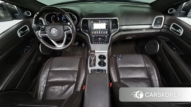 Jeep Grand Cherokee id 3215215 из Кореи 17