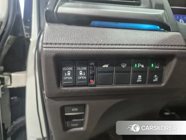 Honda Odyssey id 3568378 из Кореи 17