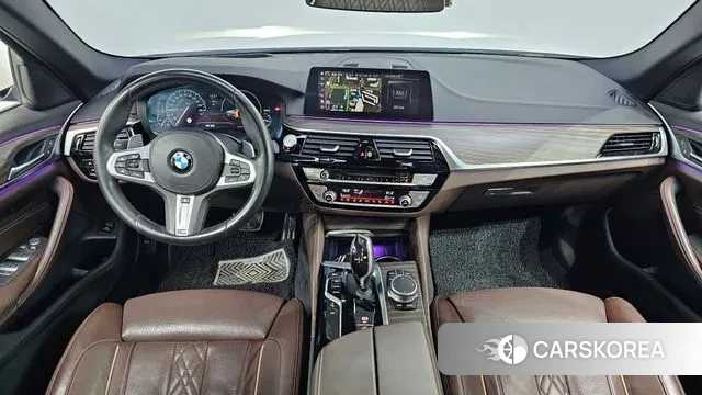 BMW 5 Series (G30) id 3412967 из Кореи 17