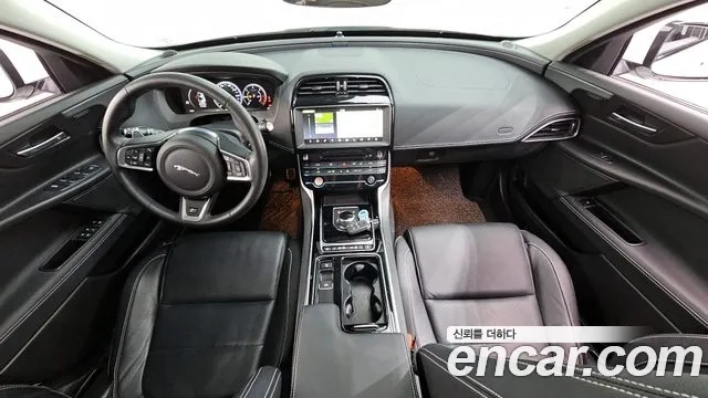 Jaguar XE id 2922437 из Кореи 17