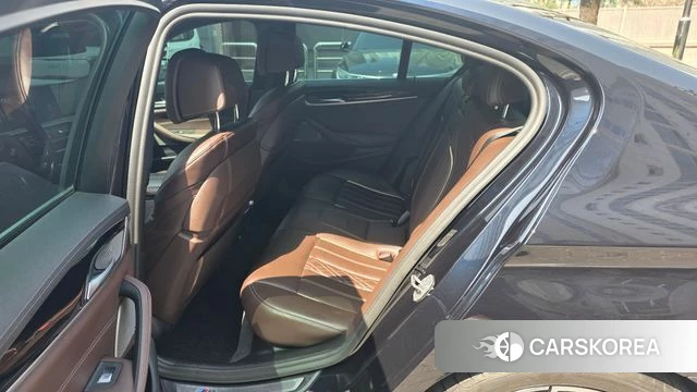 BMW 5 Series (G30) id 3965161 из Кореи 7